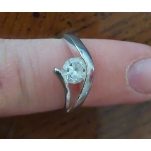 Unbranded Jewelry - STERLING SILVER Cubic Zirconia RING Sz7.5